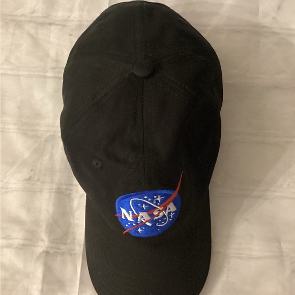 NASA Black Baseball Cap - Picture 2 of 4